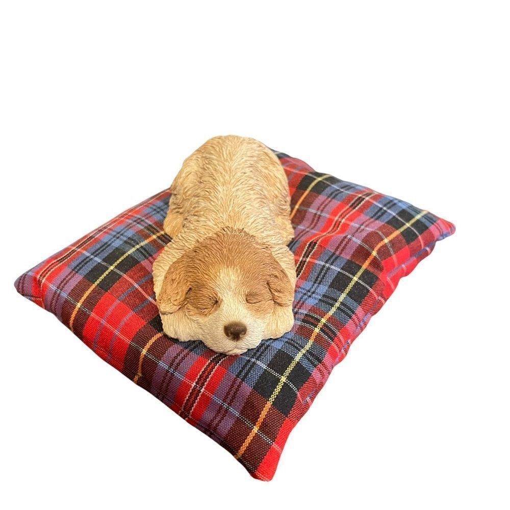 Vintage 1986 Sandicast‎ Sleeping Puppy Dog on Red Plaid Pillow Sandra Brue 5in
